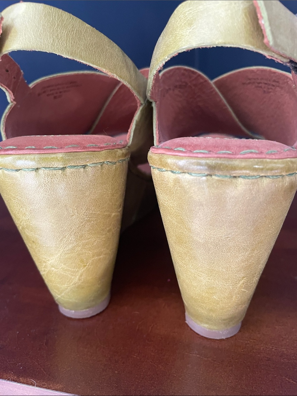 Born Olive Green Leather Wedge Straps Slingbacks Sandals Size 9 - Picture 4 of 14